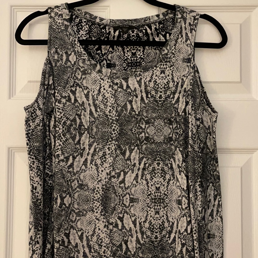Guess Top